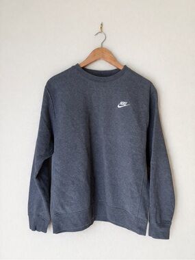 Nike Gray Crewneck Sweatshirt Small Swoosh Logo Pullover Athletic Minimal